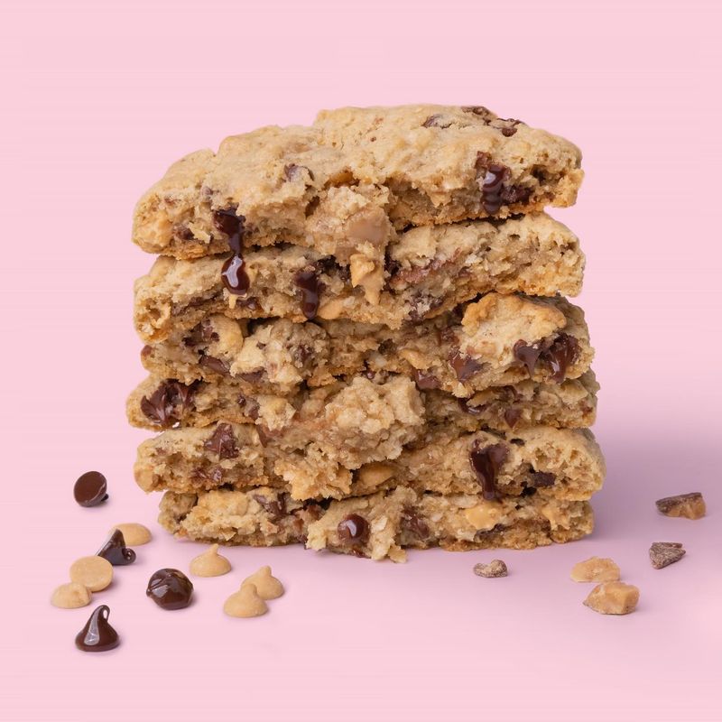 Crumbl Cookies: All Size, No Substance