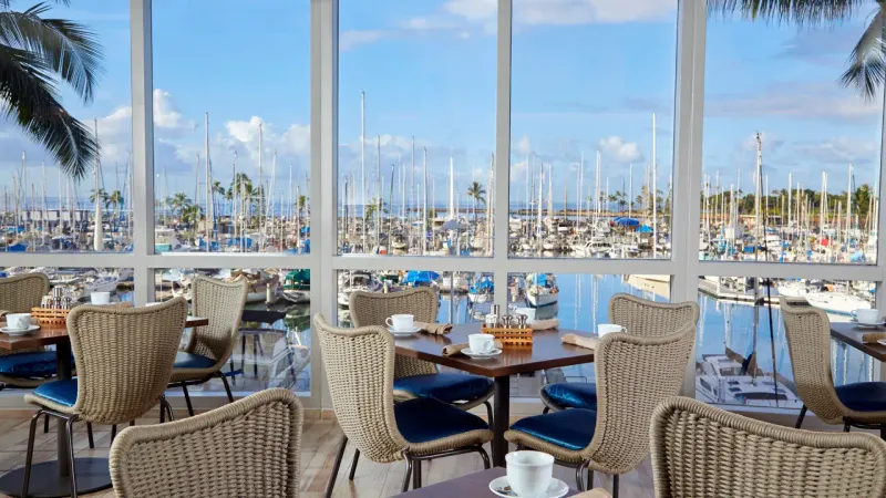 100 Sails Restaurant & Bar (Prince Waikiki, Honolulu, HI)