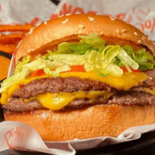 Top 10 Burger Chains on Yelp—#1 Is a Total Plot Twist