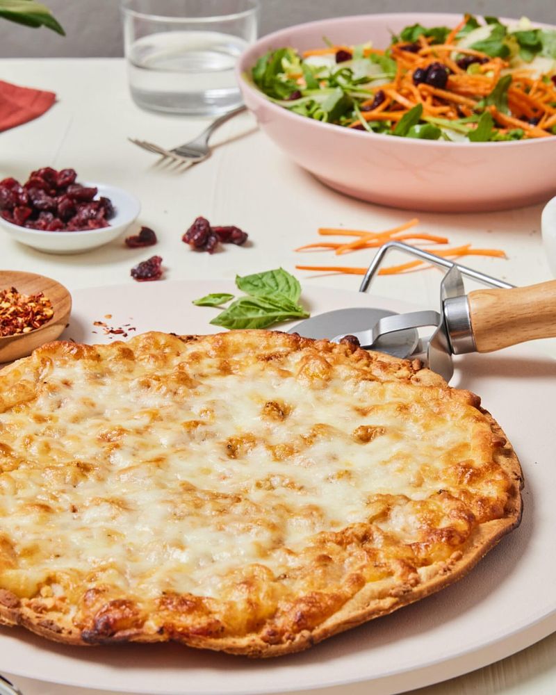 Newman’s Own Thin & Crispy Margherita Pizza