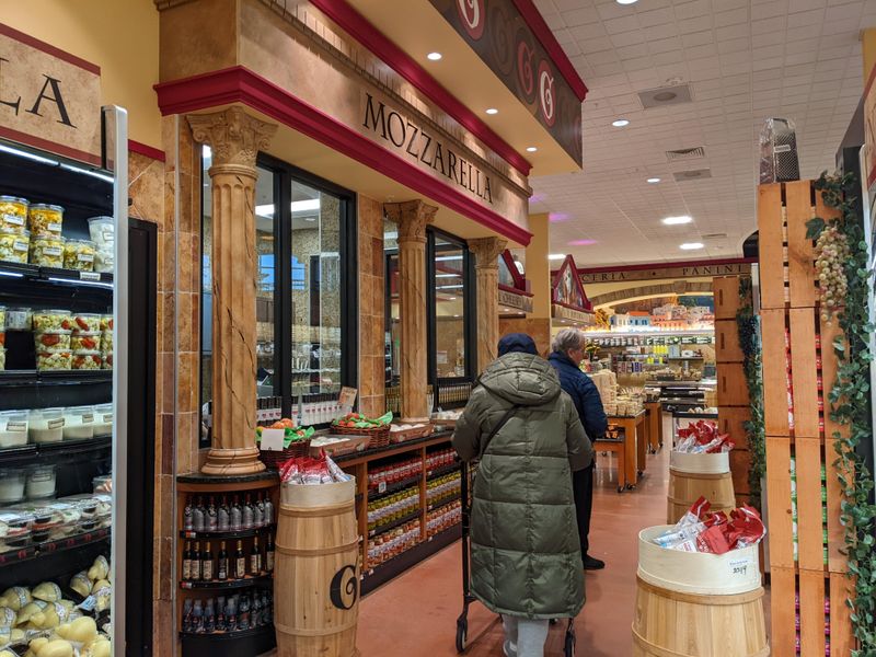 Uncle Giuseppe's Marketplace (Philadelphia, PA)