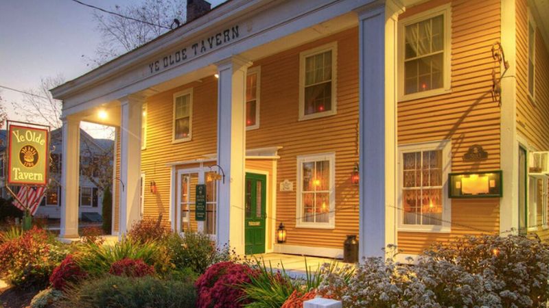 Vermont - Ye Olde Tavern (Manchester)