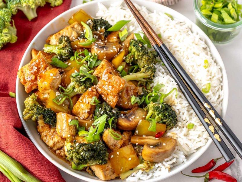Veggie Stir-Fry with Tofu or Chicken