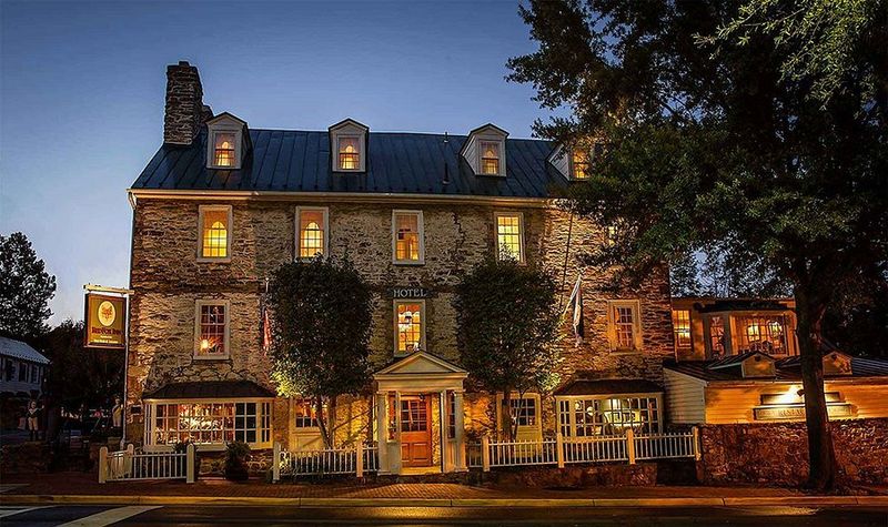 Virginia - The Red Fox Inn & Tavern (Middleburg)
