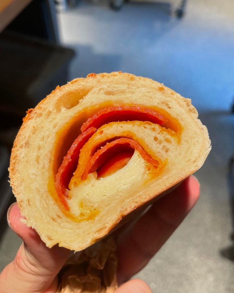 West Virginia: Pepperoni Roll