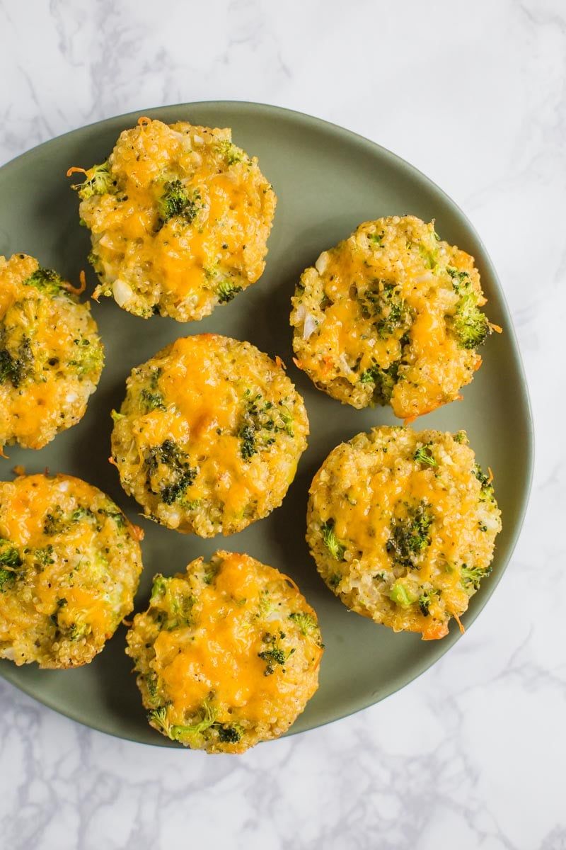 Baked Broccoli-Cheddar Quinoa Bites