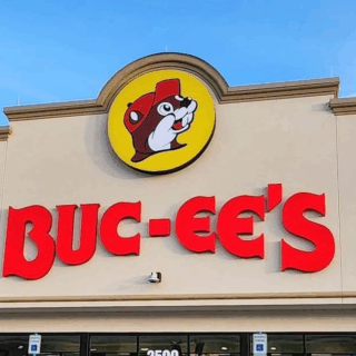 We Asked 5 Southern Chefs for Their Go-To Buc-ee’s Hot Bar Pick — One Dish Dominated