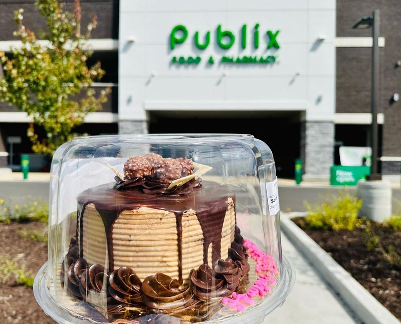 Publix Bakery: Southern Comfort in Every Bite
