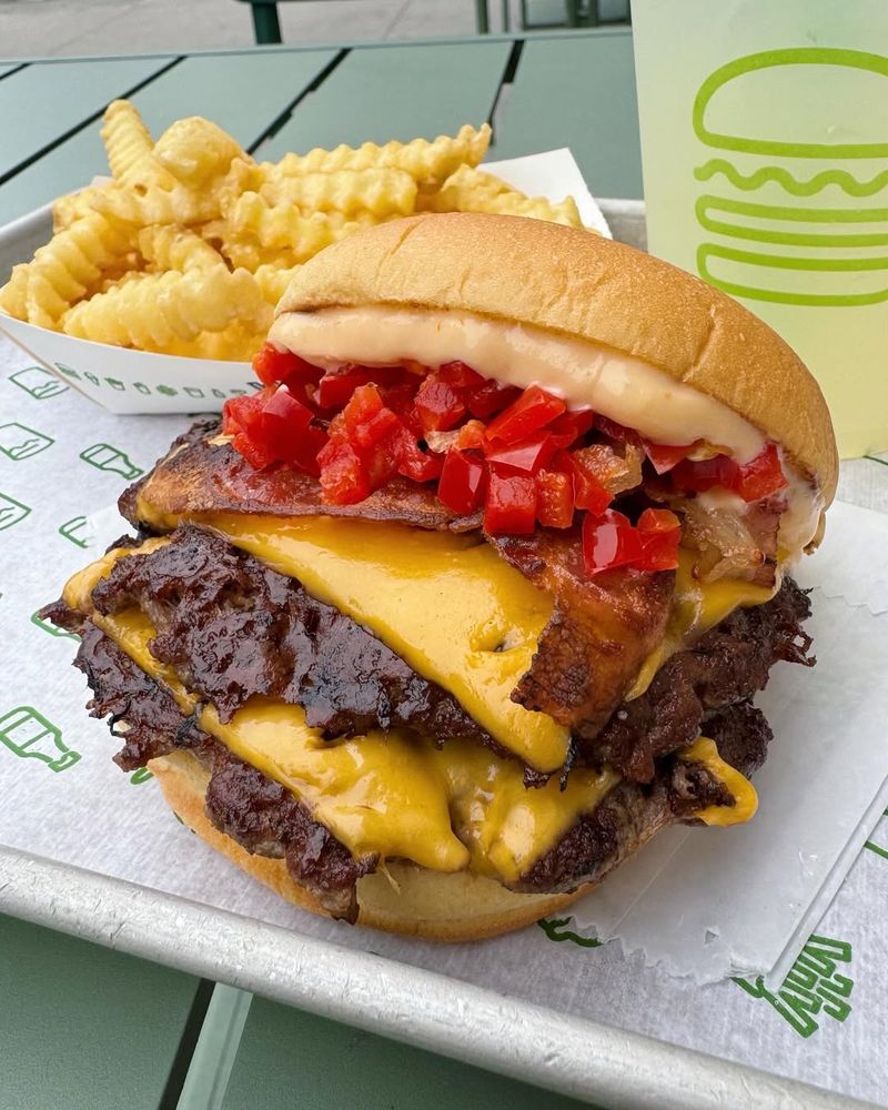 Shake Shack Triple SmokeShack™