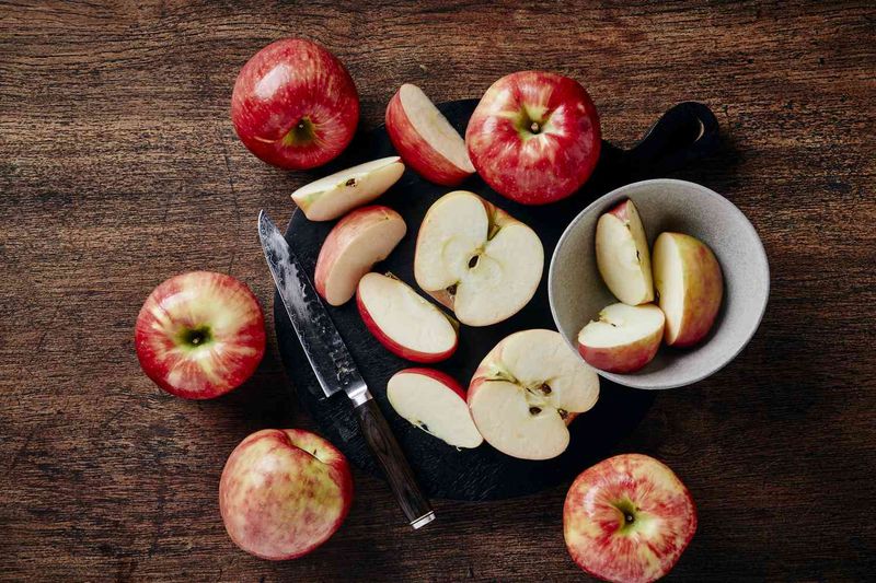 Apples (with Skin)