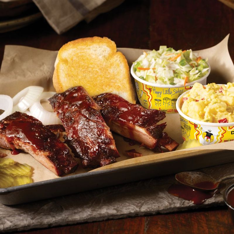 Dickey's Barbecue Pit: Big Name, Small Satisfaction