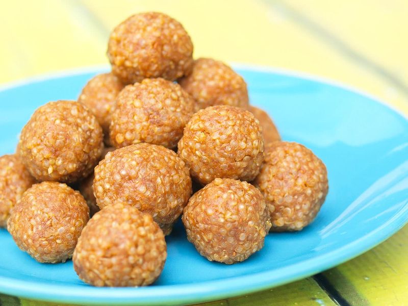 Quinoa Peanut Butter Snack Balls
