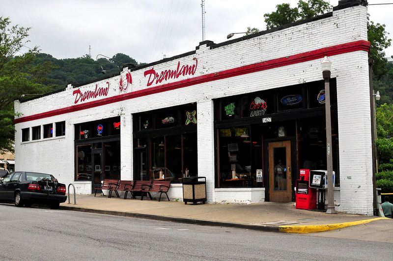 Alabama – Dreamland Bar-B-Que (Tuscaloosa)