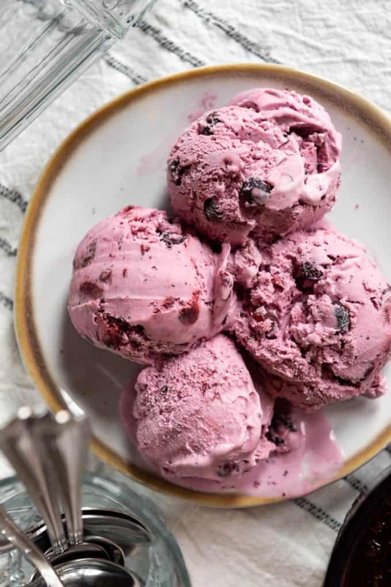 Montana – Huckleberry Ice Cream
