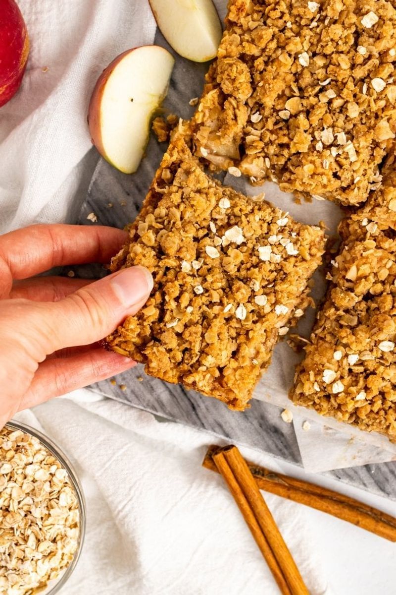Applesauce Oat Bars