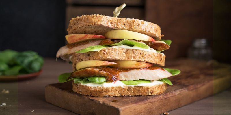 Vermont – The Vermonter (Turkey, Cheddar & Apple)