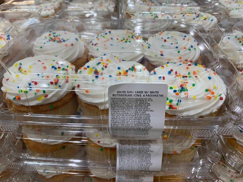 Mini Cupcakes (12-Pack)