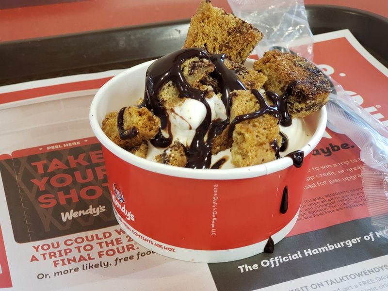 Frosty Cookie Sundae