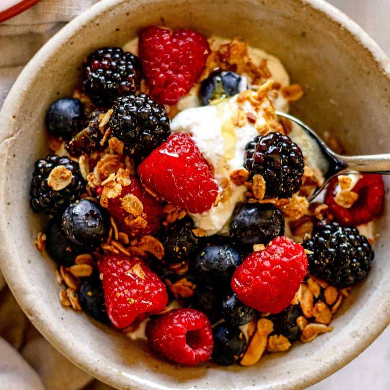 Greek Yogurt Berry Bowl