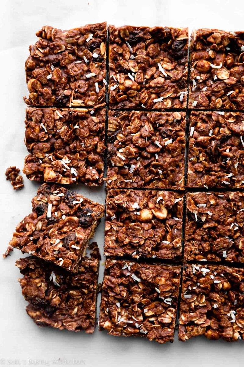No-Bake Chocolate Fudge Oat Bars