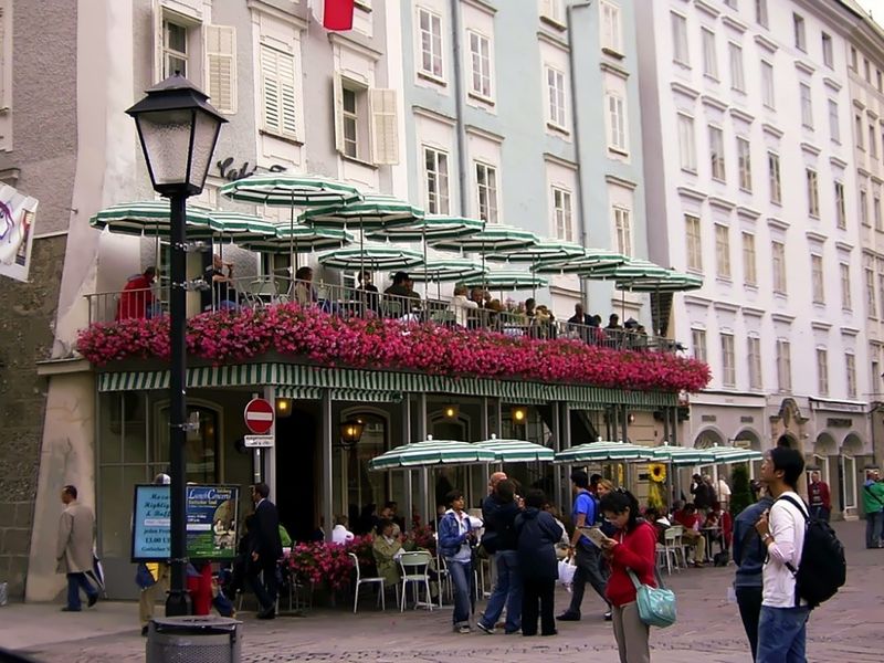 Café Tomaselli – Mozart's Salzburg Retreat