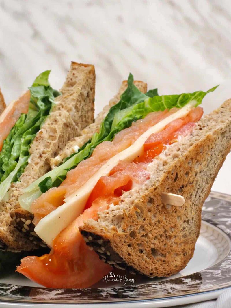 Smoked Salmon & Dill Sandwich