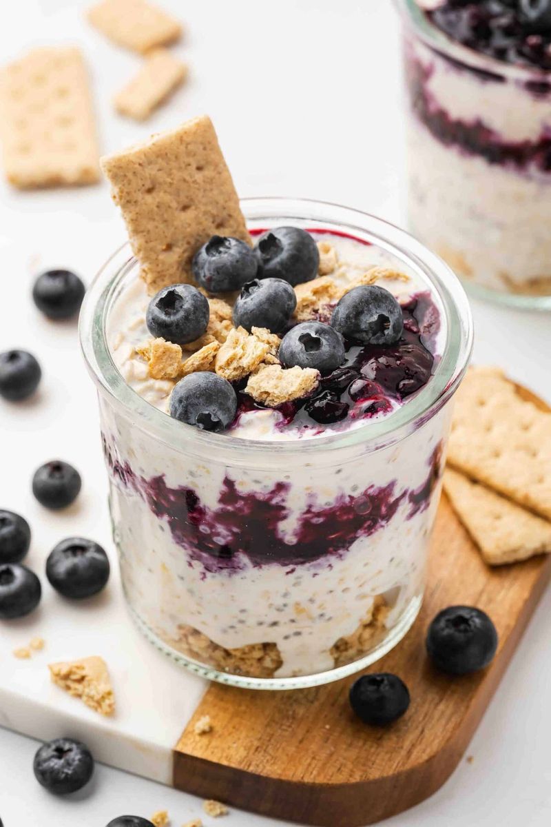 Blueberry Cheesecake Overnight Oats