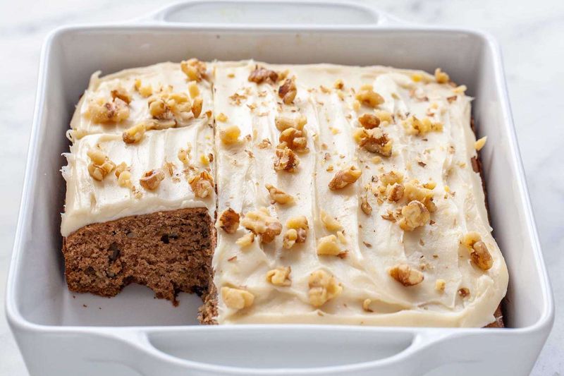 Applesauce Spice Cake
