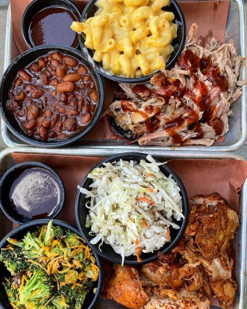 Bear's BBQ Smokehouse (Hartford)