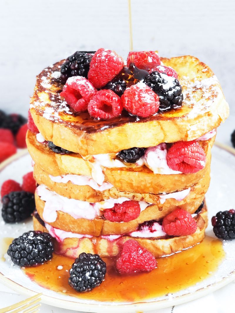 Powdered Sugar & Spiced Whipped Cream