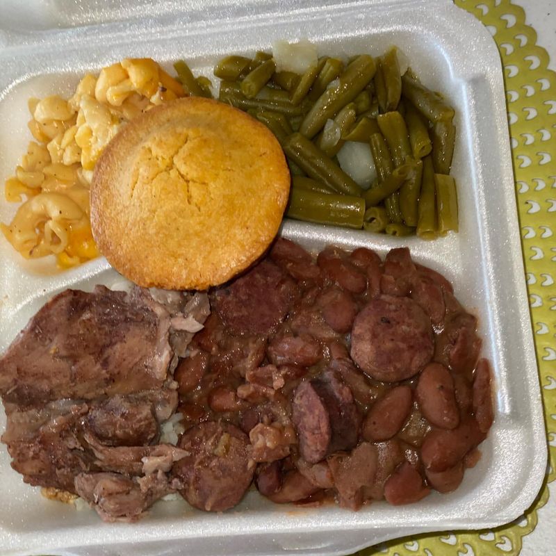 Bully's Soul Food Restaurant in Jackson