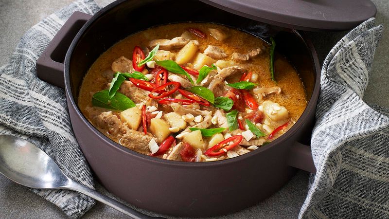 Massaman Curry (Thailand) - Royal Spice Fusion