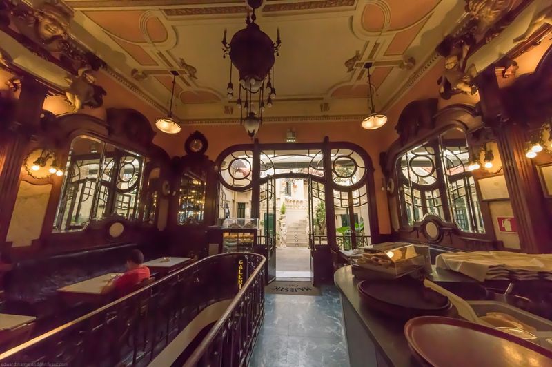 Café Majestic – Porto's Belle Époque Masterpiece