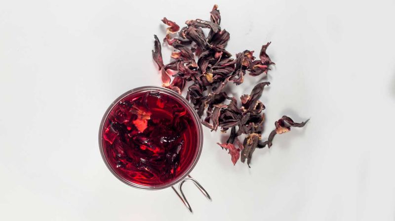 Hibiscus Tea: Great for Your Heart, Not Your Waistline
