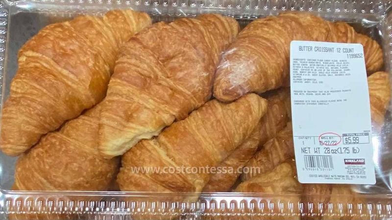 Giant Croissants (Old Style)