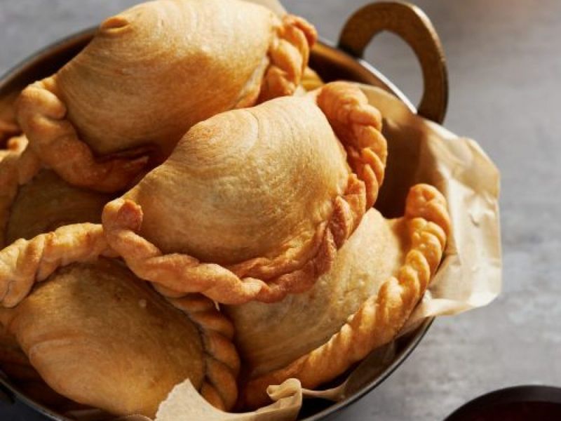 Thai Curry Puffs