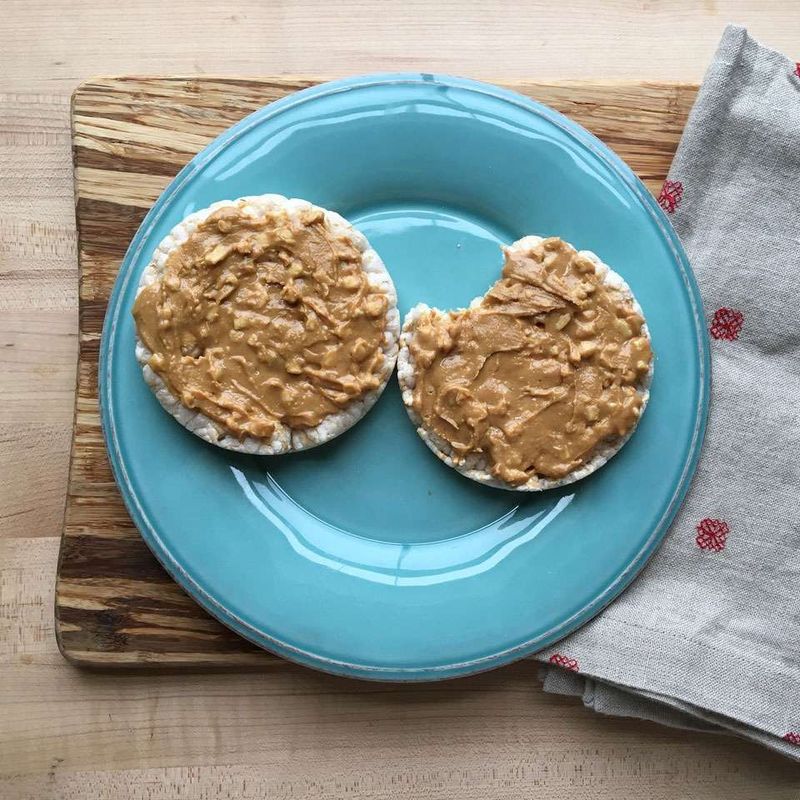Rice Cakes with Nut Butter