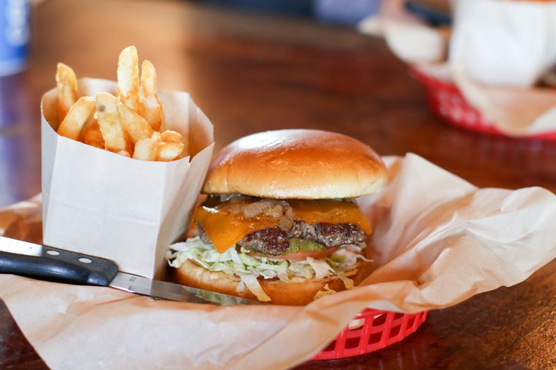 G's Burgers, Cornville