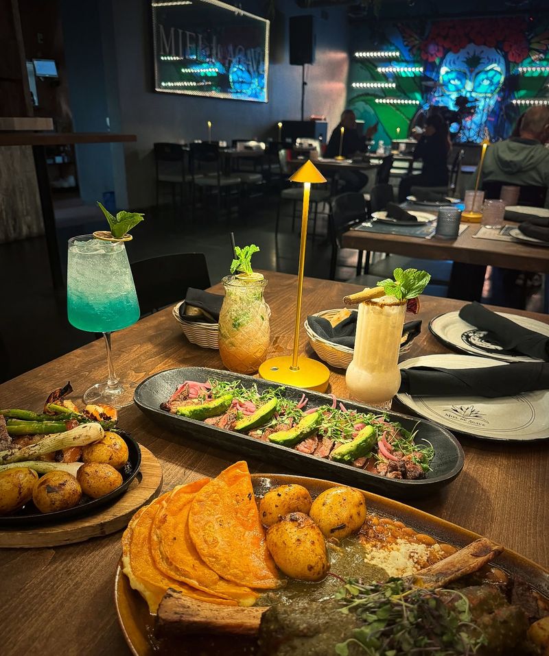 Miel De Agave, Phoenix