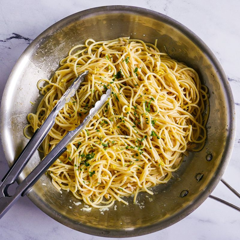 Spaghetti with Butter, Garlic, and Salt