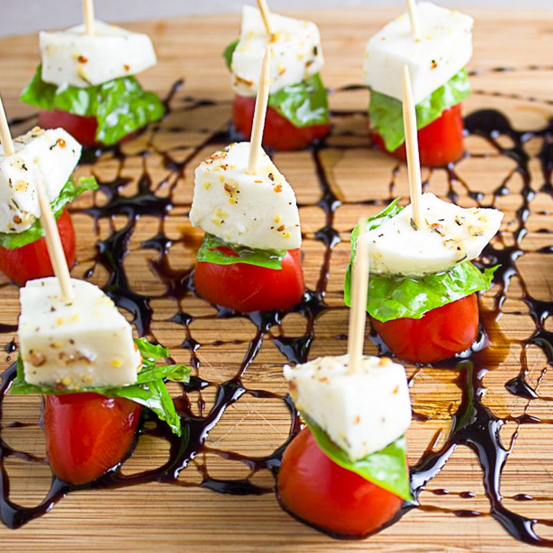 Mini Caprese Salad Bites
