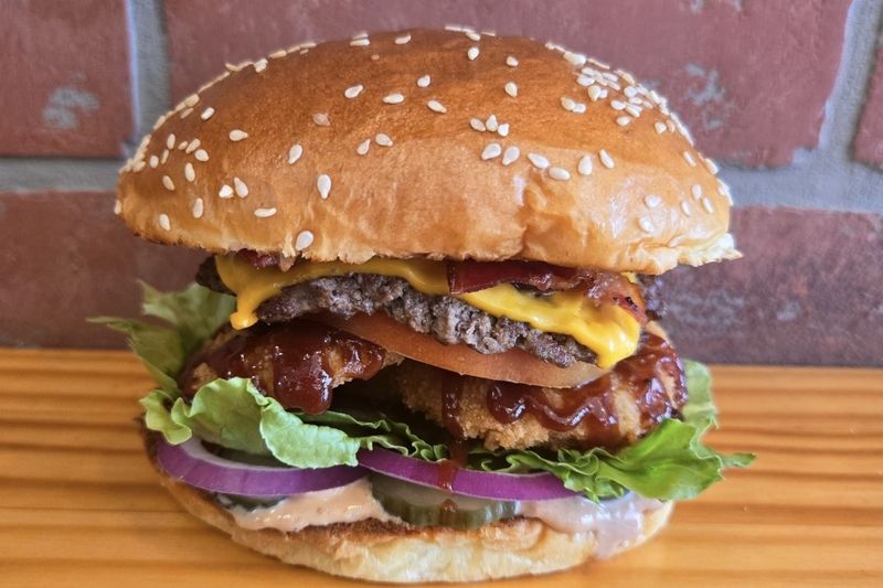 Famous Burgers, Friendswood
