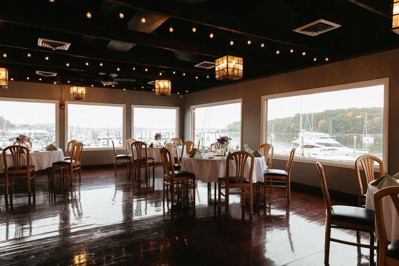 Finn's Harborside, East Greenwich