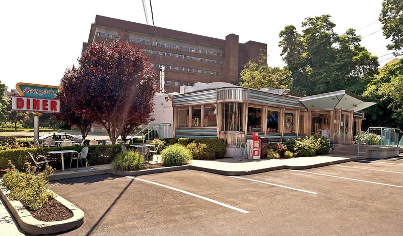 Georgie's Diner (West Haven)