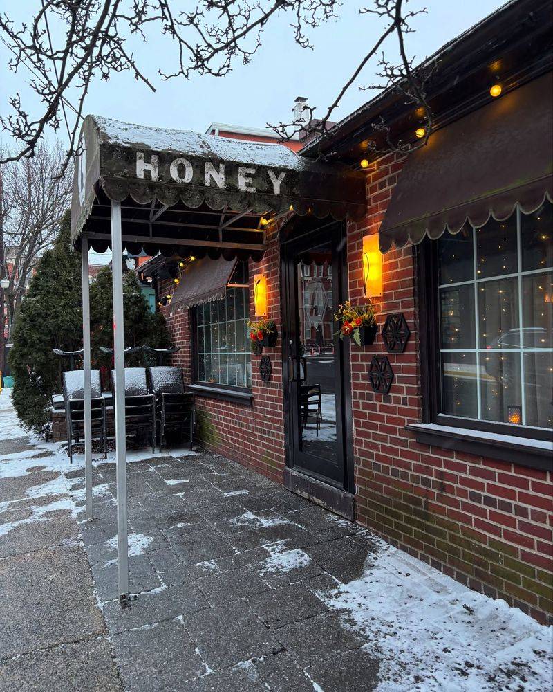 HONEY Restaurant - Doylestown