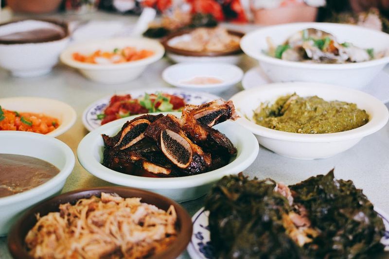 Helena's Hawaiian Food (Honolulu)