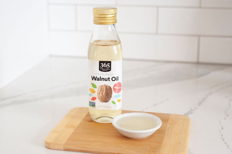 Walnut Oil: Luxurious Flavor with Limited Longevity
