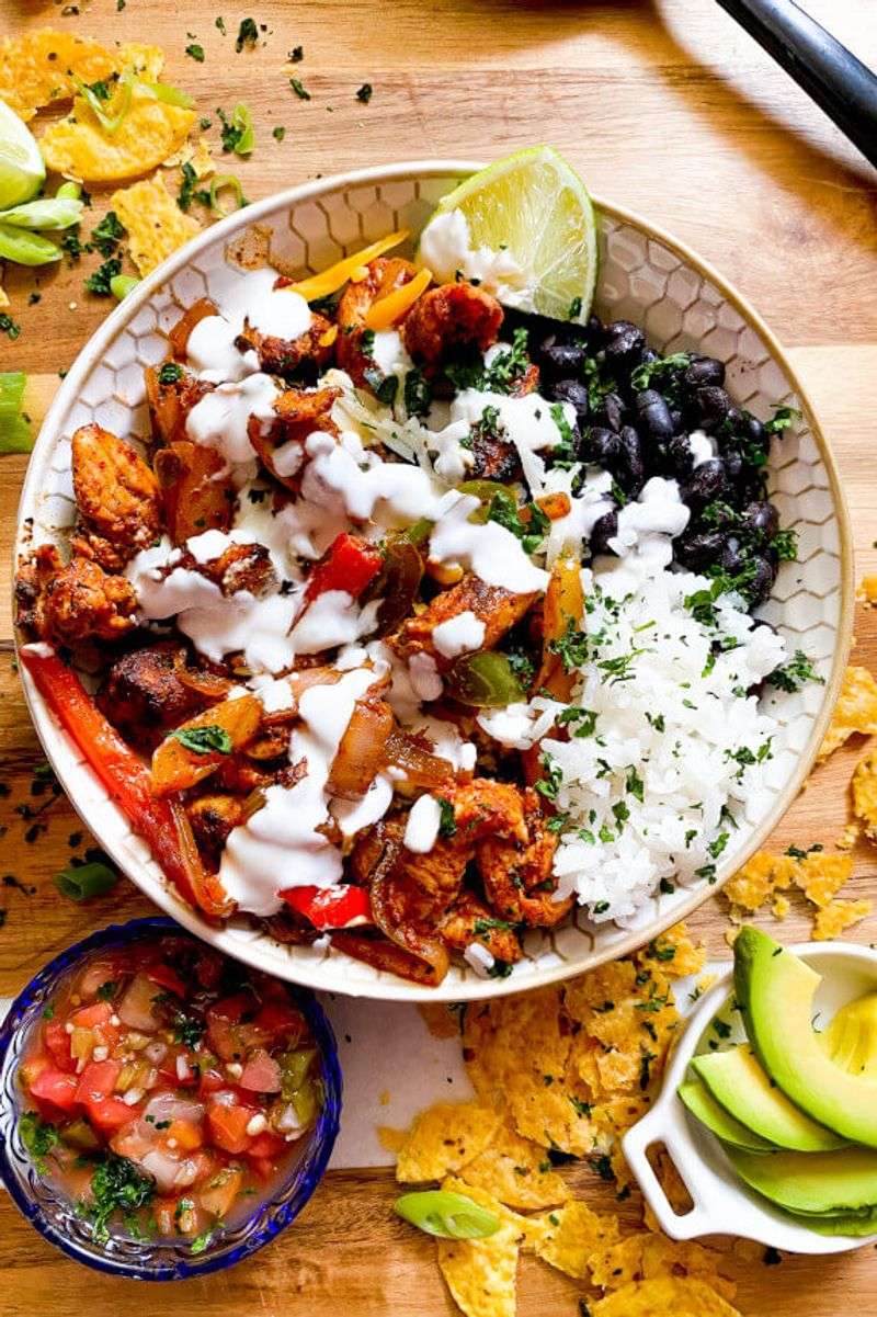 Spicy Chicken Fajita Bowls