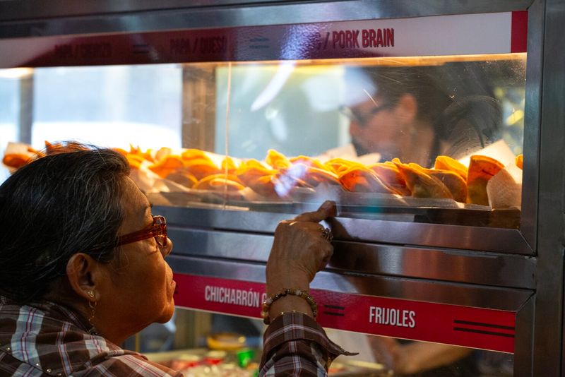 Chicago: Neighborhoods Defined by Flavor