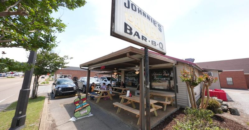 Johnnie's Drive In, Tupelo